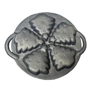 Vintage Cast Iron Christmas Tree Round 10" Baking Mold Cooking Crafting Holiday